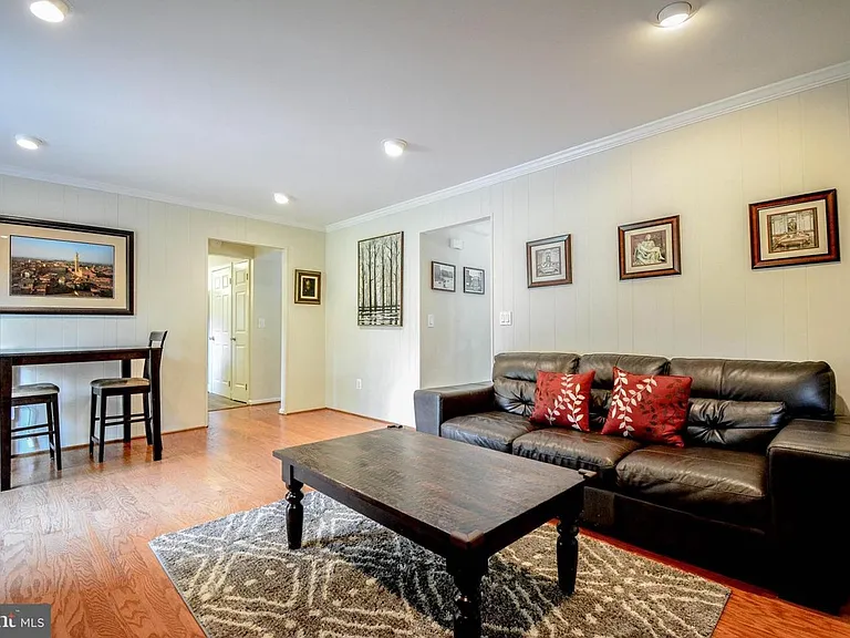 13527 Point Pleasant Dr — Photo 6