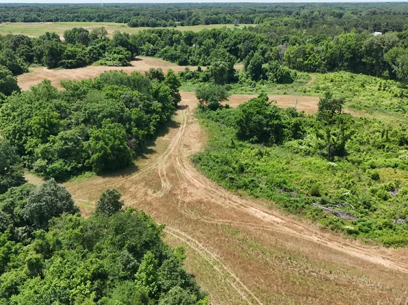 74 Newell Rd, Lake Cormorant, MS 38641