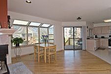 2nd image of 902 W Essex Pl