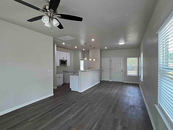 Living/dining/kitchen space