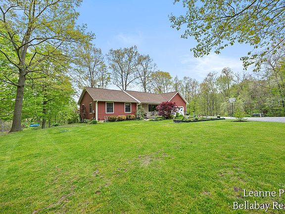 2nd image of 4057 Farrel Rd