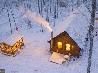 333 Rouse Mountain Rd, Great Cacapon, WV 25422