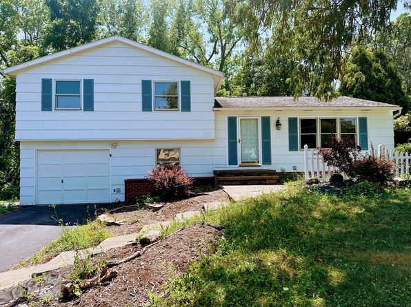 3 Peppermill Dr