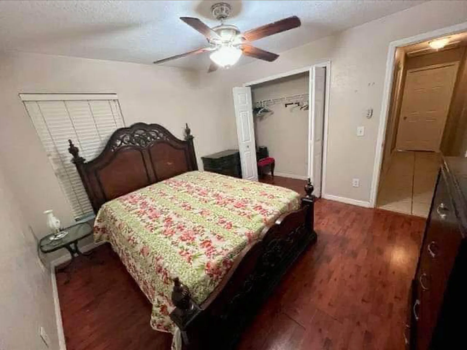 3 bed, 1800 sqft, $850 — Photo 3