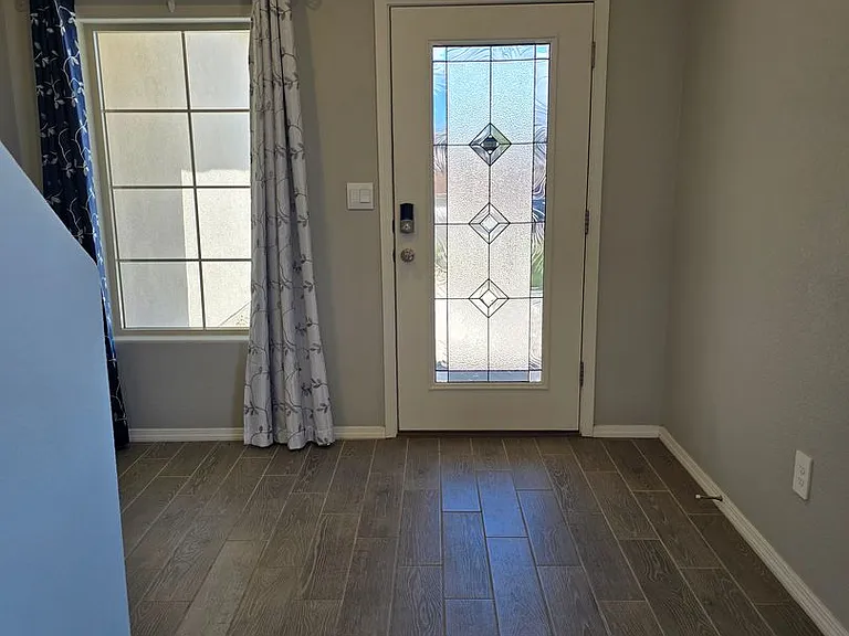 3209 Tazanita Loop SE — Photo 2