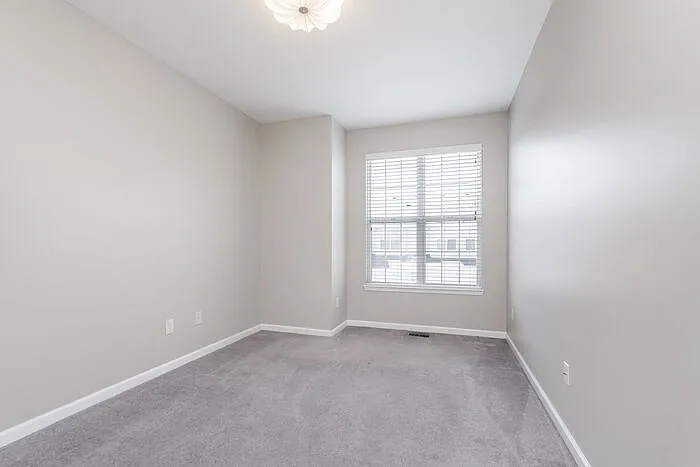 2360 Colfax Ln — Photo 21