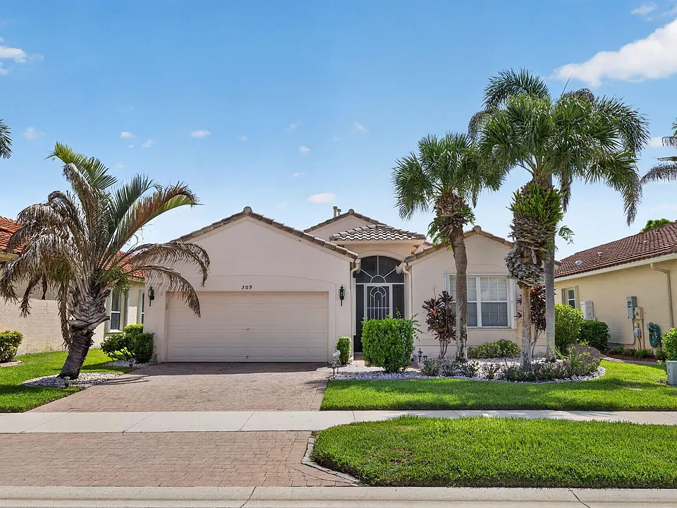 309 NW Toscane Trl