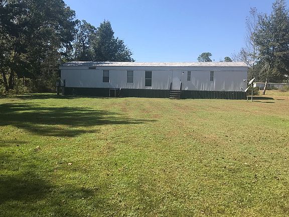 3rd image of 7977 Lakeshore Dr