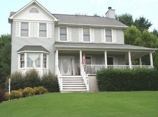 803 E Mountainview Rd, Johnson City, TN 37601