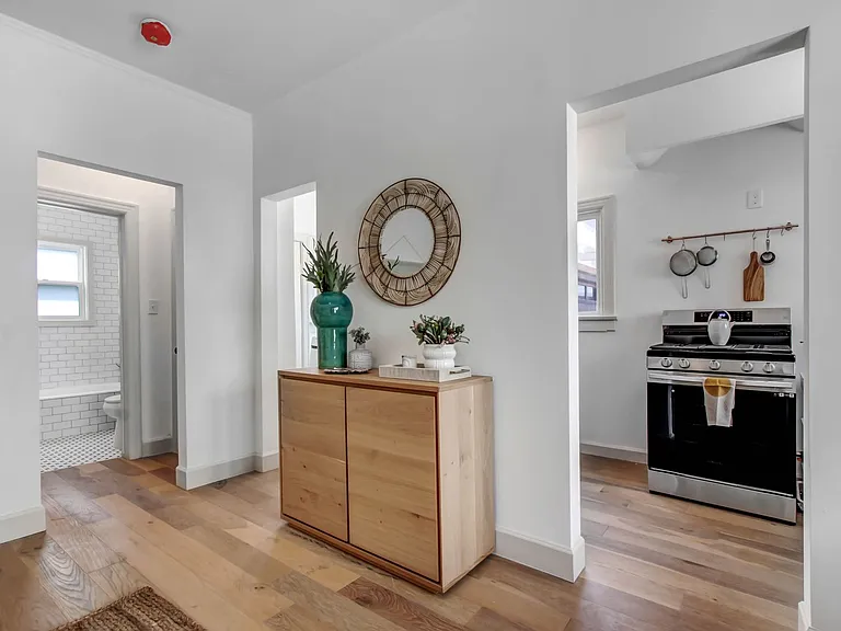 4344 Burns Ave — Photo 11