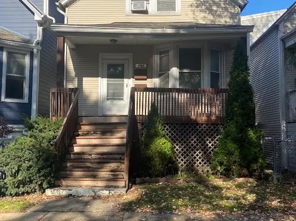 1926 W Cornelia Ave, Chicago, IL 60622