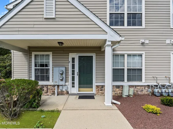 2 Lincoln Court, Tinton Falls, NJ 07712