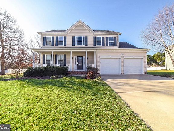 3rd image of 20813 Middlegate Dr