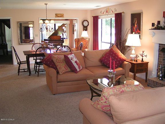 2nd image of 110 BAY Court