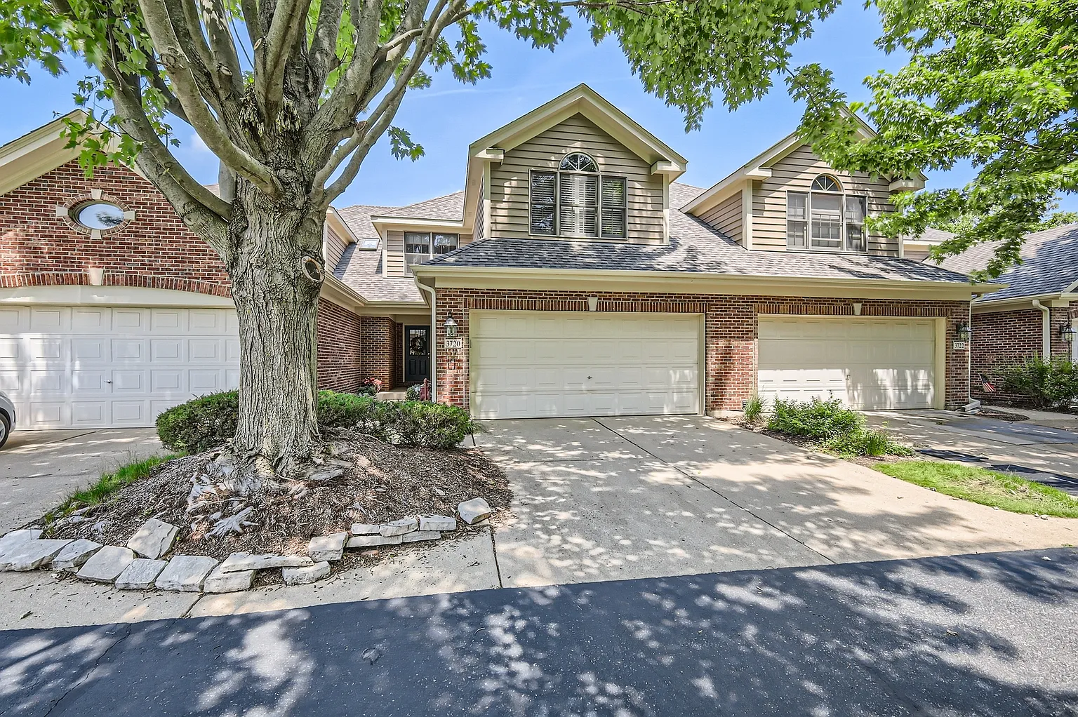 3720 King George Ln photo 1