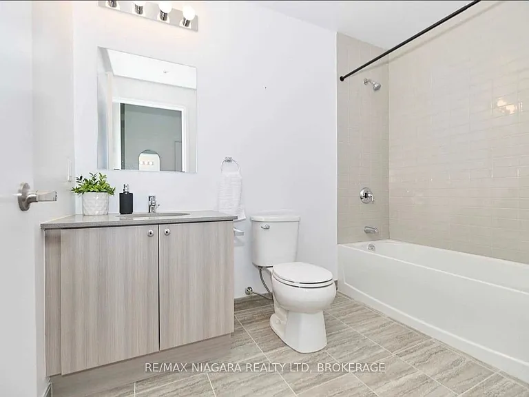 7711 Green Vista Gate #SUB_PENTHOUSE-914 — Photo 13
