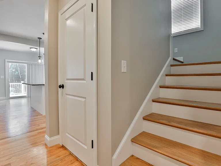 7 Horizon Dr #B — Photo 12