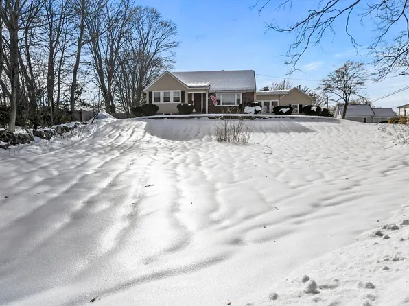 38 Mason St, Hudson, MA 01749