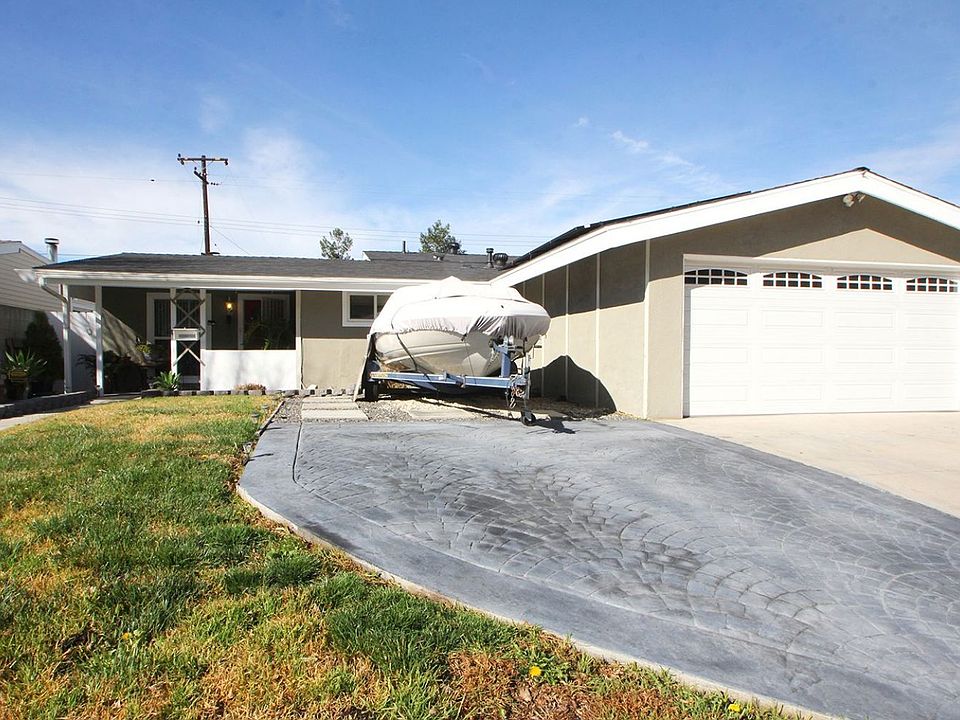 1st image of 27317 Altamere Ave