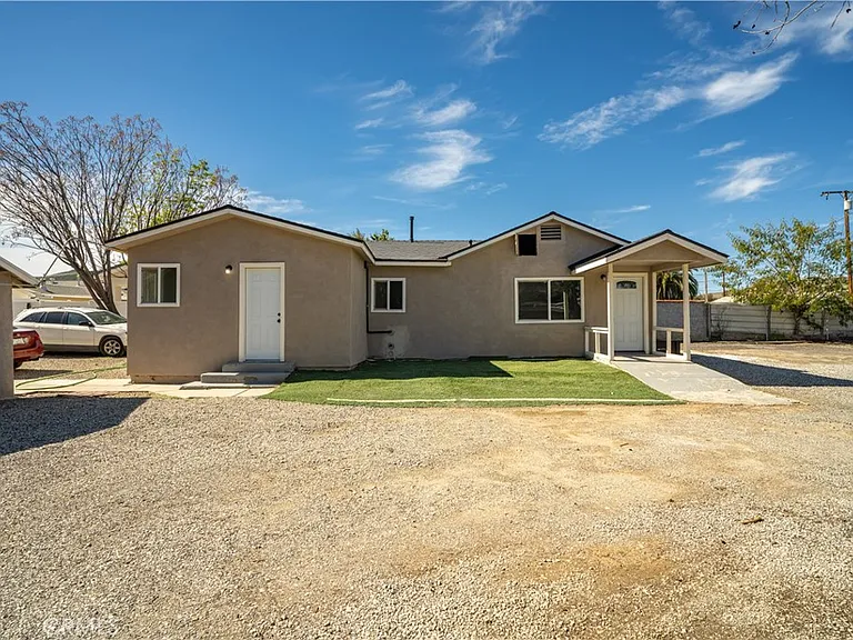 4330 Pacific Ave — Photo 7