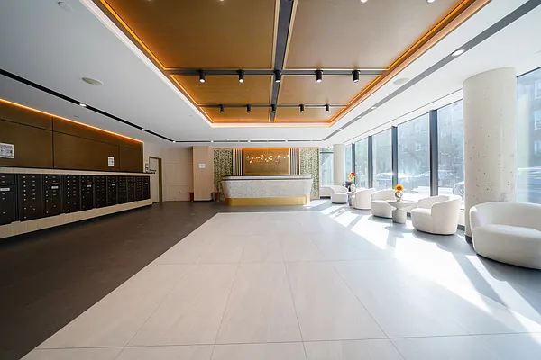 Entry / hallway, photo 3