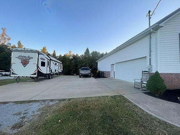 4th image of 895 Smith Chapel Dr