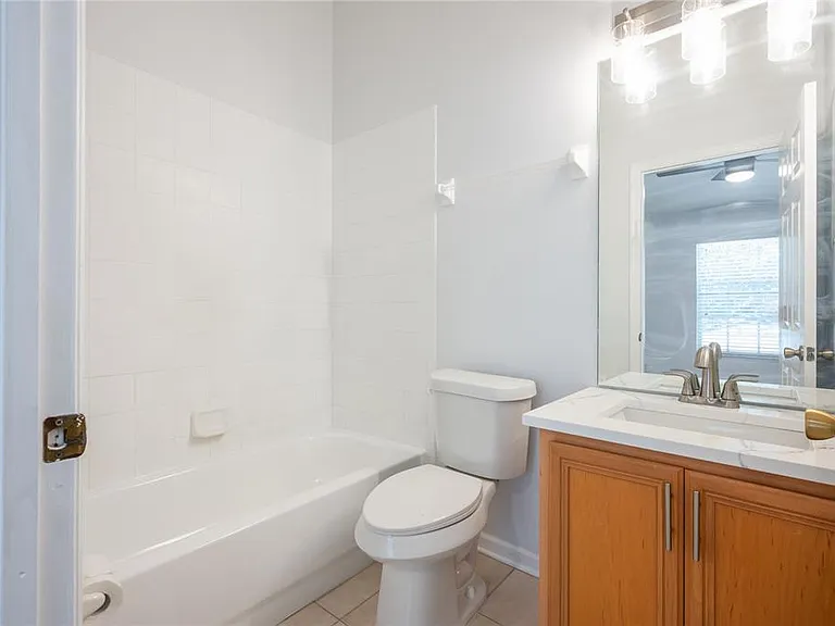 1150 Vineland Pl — Photo 20