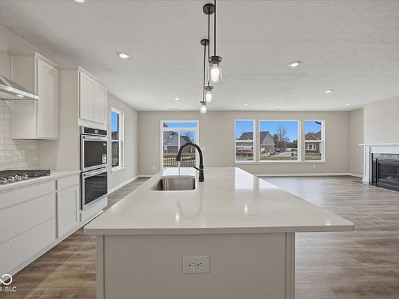 5th image of 200 N Liberty Blvd