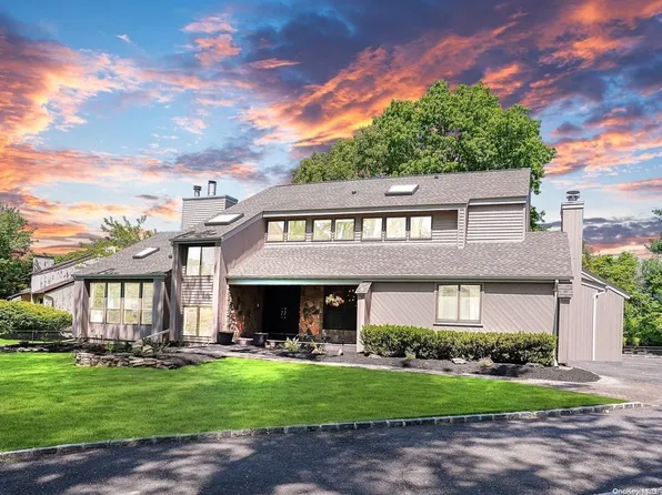 1 Indian Valley Road, Setauket, NY 11733