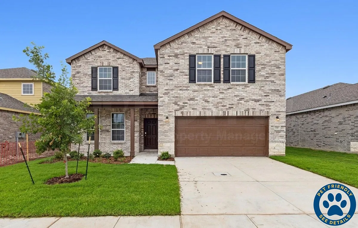 5 bed, 3.0 bath, 3011 sqft, $2,399 — Photo 1