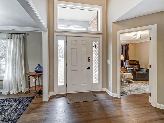 3rd image of 5834 Crystal Ct