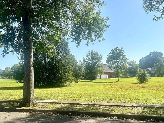 2nd image of 7 Grandview Dr Lot 14