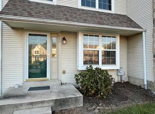 631 Longwood Rd, Collegeville, PA 19426