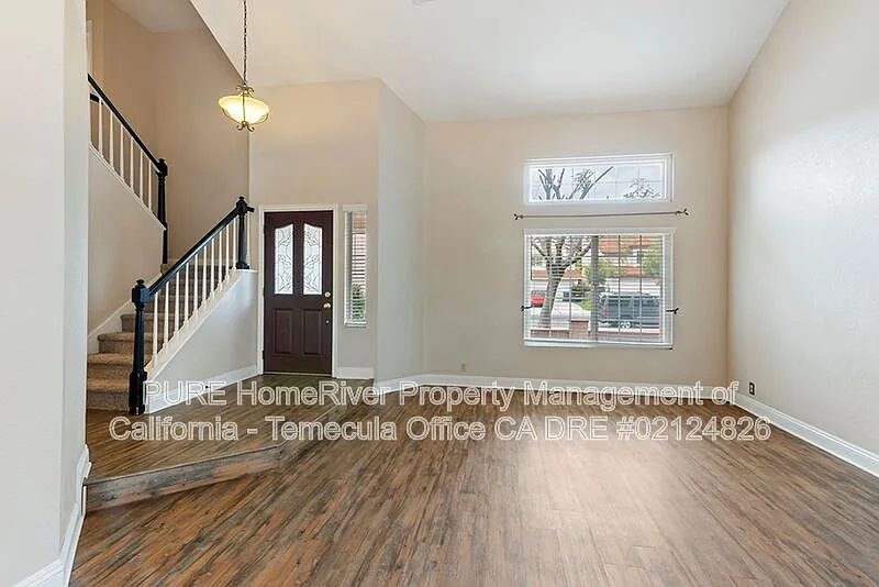 3 bed, 2.5 bath, 1577 sqft, $2,995 — Photo 3