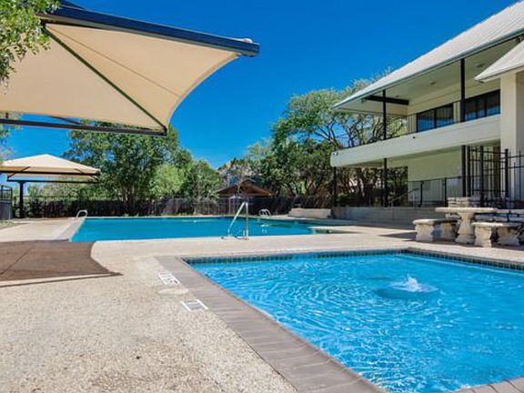 Pool 1/2 block away 