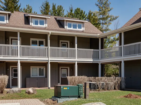 926 Cedar Pointe Ct, Collingwood, ON L9Y 5C7