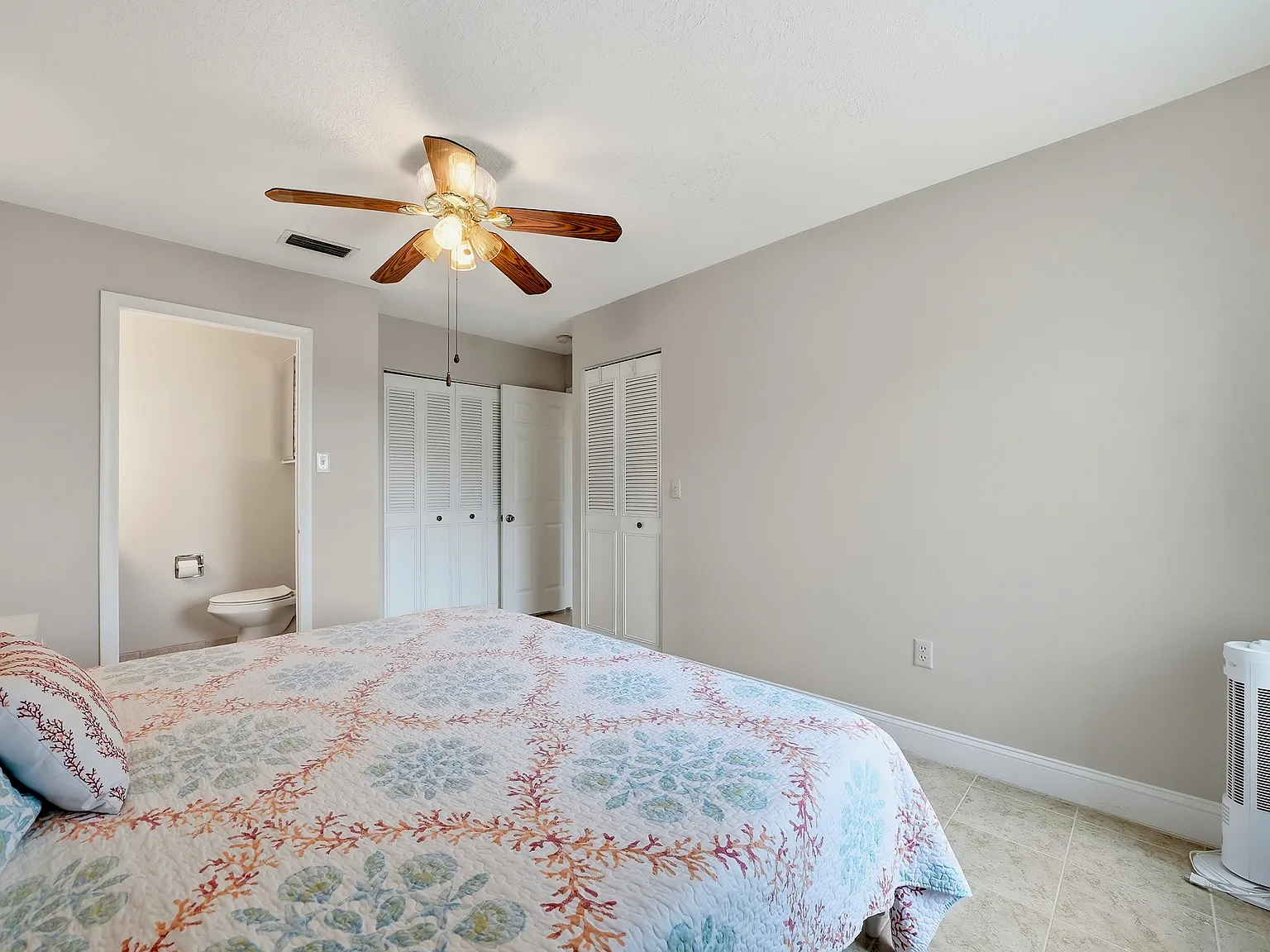 2 bed, 1.5 bath, 930 sqft, $2,150 — Photo 4