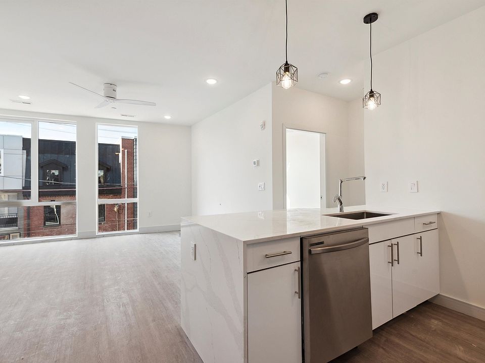 1st image of 1221 E Fletcher St #401