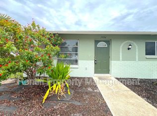1326 SE 24th Ave, Cape Coral, FL 33990