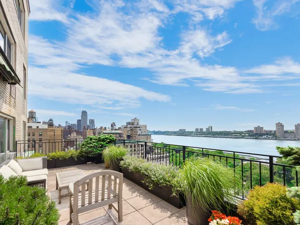 411 West End Avenue 18D image 3 of 22