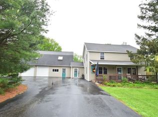 6685 Lakeside Rd, Ontario, NY 14519