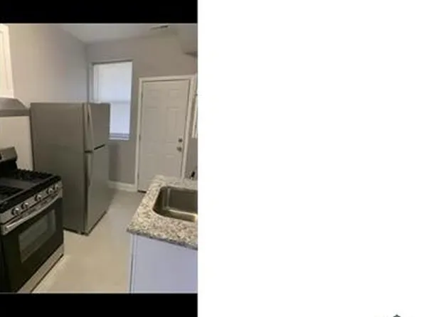11021 S Vernon Ave #3, Chicago, IL 60628
