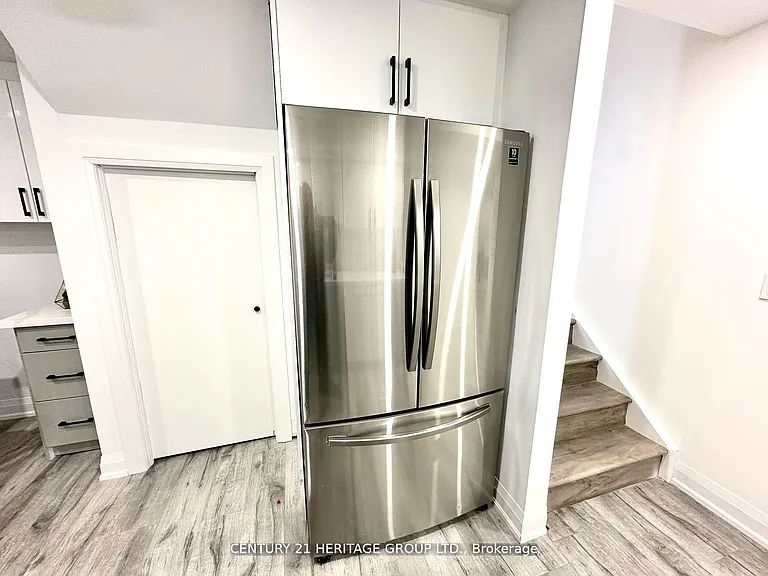29 Eminence Rd E #BASEMENT — Photo 4