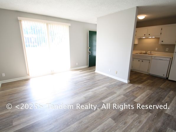 105 Tyne Blvd APT 2