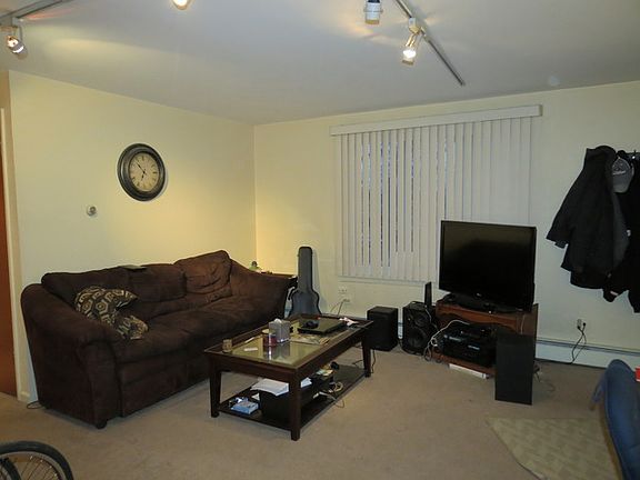 3rd image of 14633 Keystone Ave APT 2A