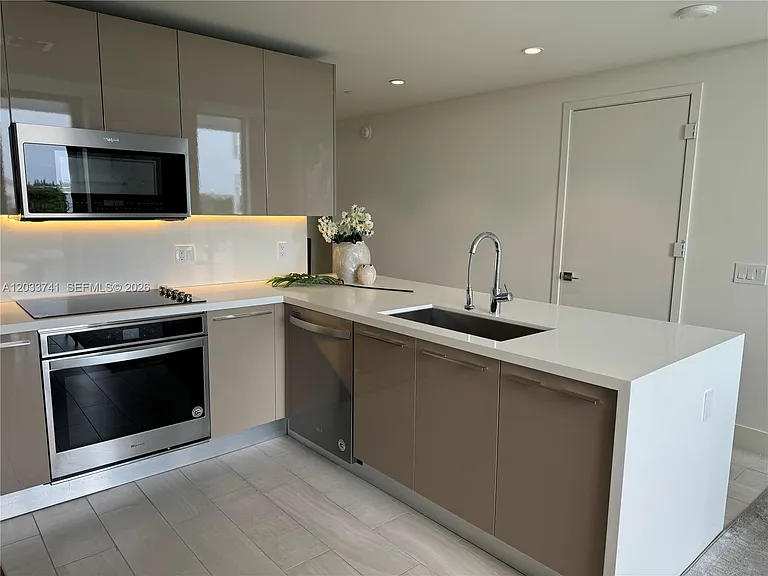2000 Metropica Way #417 — Photo 5