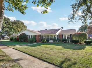 961B Argyll Cir, Lakewood, NJ