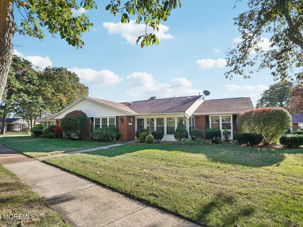961B Argyll Circle, Lakewood, NJ 08701