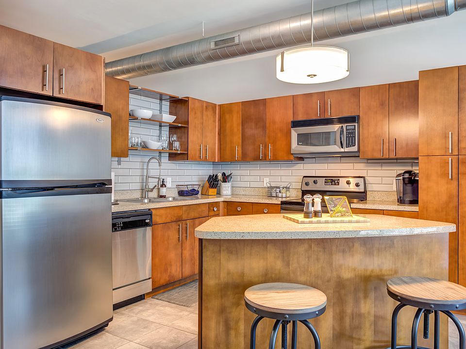 1st image of 1031 Highlands Plaza Dr W APT 307W