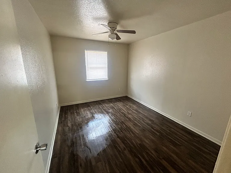 301 Northern Dove Ln #C — Photo 4